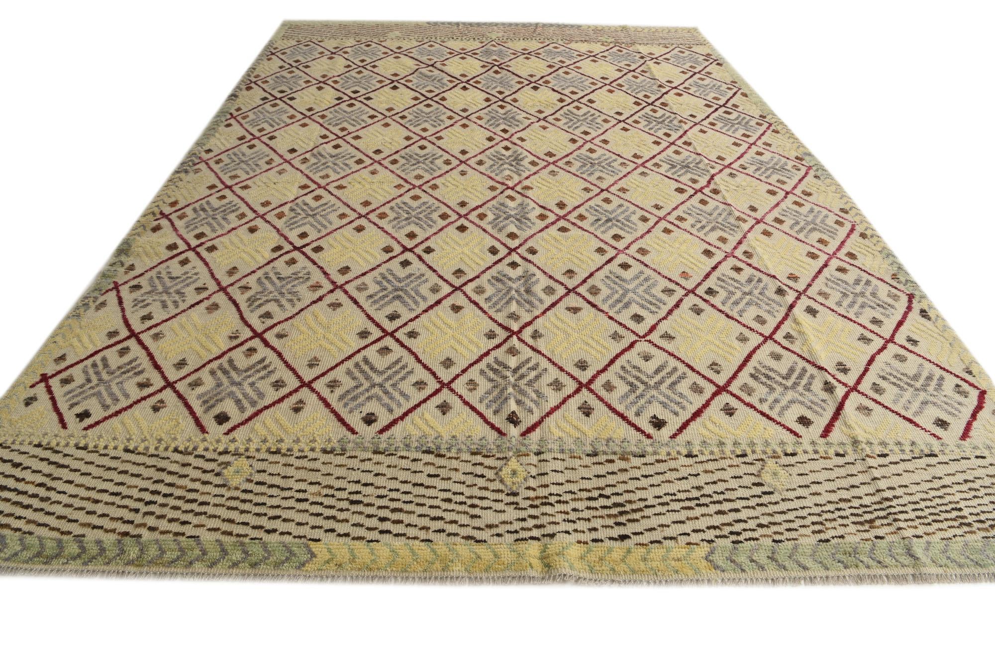 8' 10 x 12' 4 Hand Knotted Darya Wool Rug