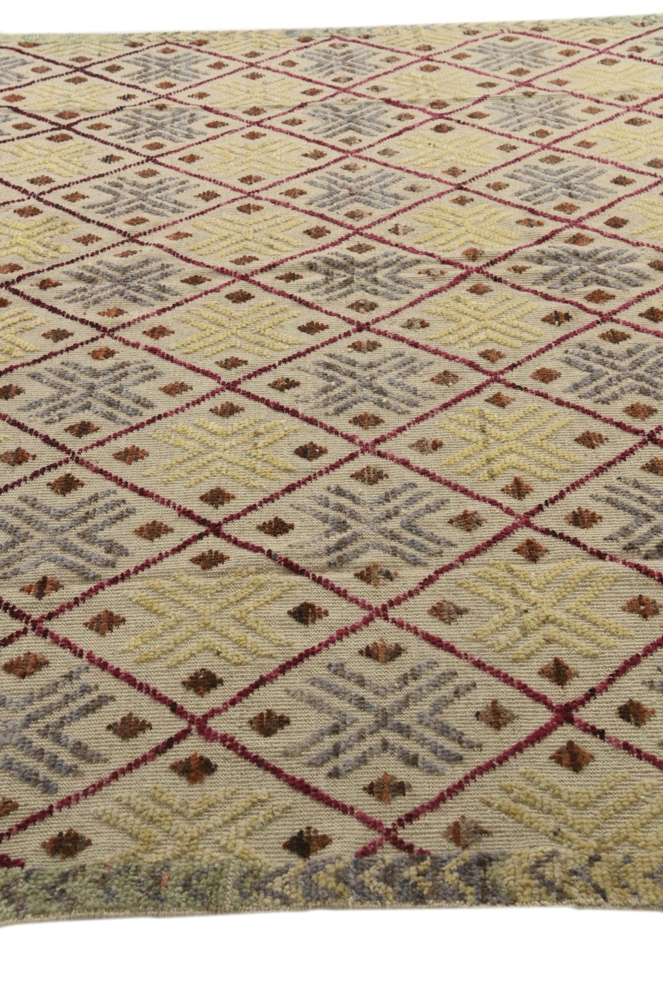 8' 10 x 12' 4 Hand Knotted Darya Wool Rug