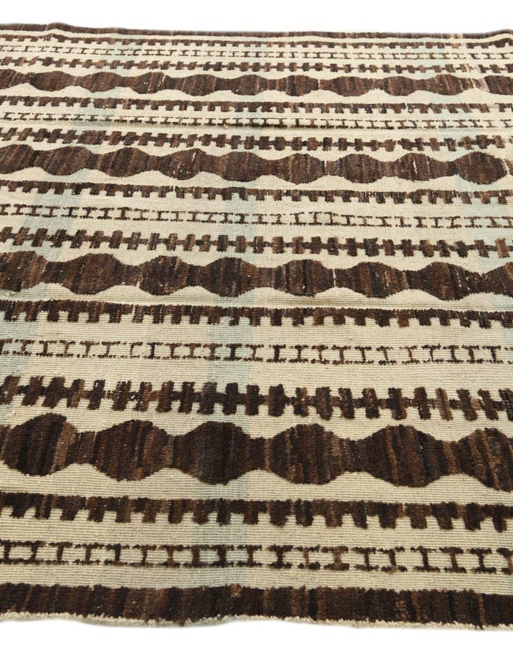 Detail image of 7' 10 x 10' 2  Hand Knotted Darya Wool Rug