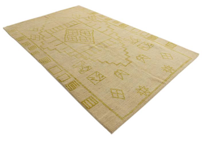 Detail image of 6' 3 x 10' 3 Hand Knotted Darya Wool Rug