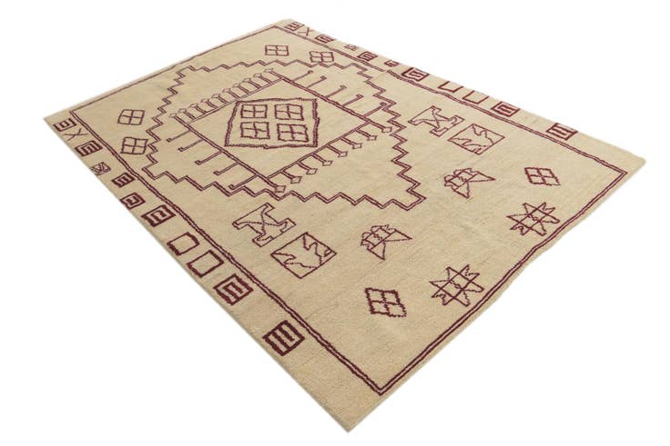 Detail image of 5' 5 x 8' Hand Knotted Darya Wool Rug