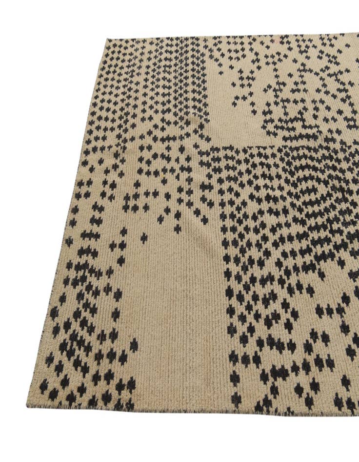 Detail image of 5' 8 x 7' 9  Hand Knotted Darya Wool Rug