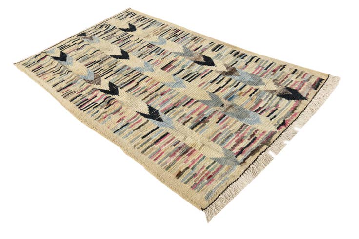 Detail image of 3' 7 x 6' 2 Hand Knotted Darya Wool Rug
