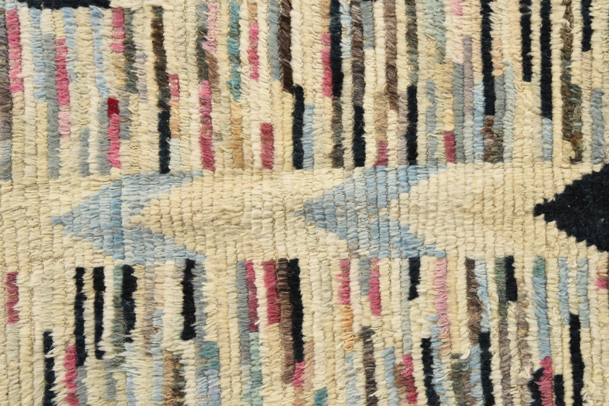 3' 7 x 6' 2 Hand Knotted Darya Wool Rug