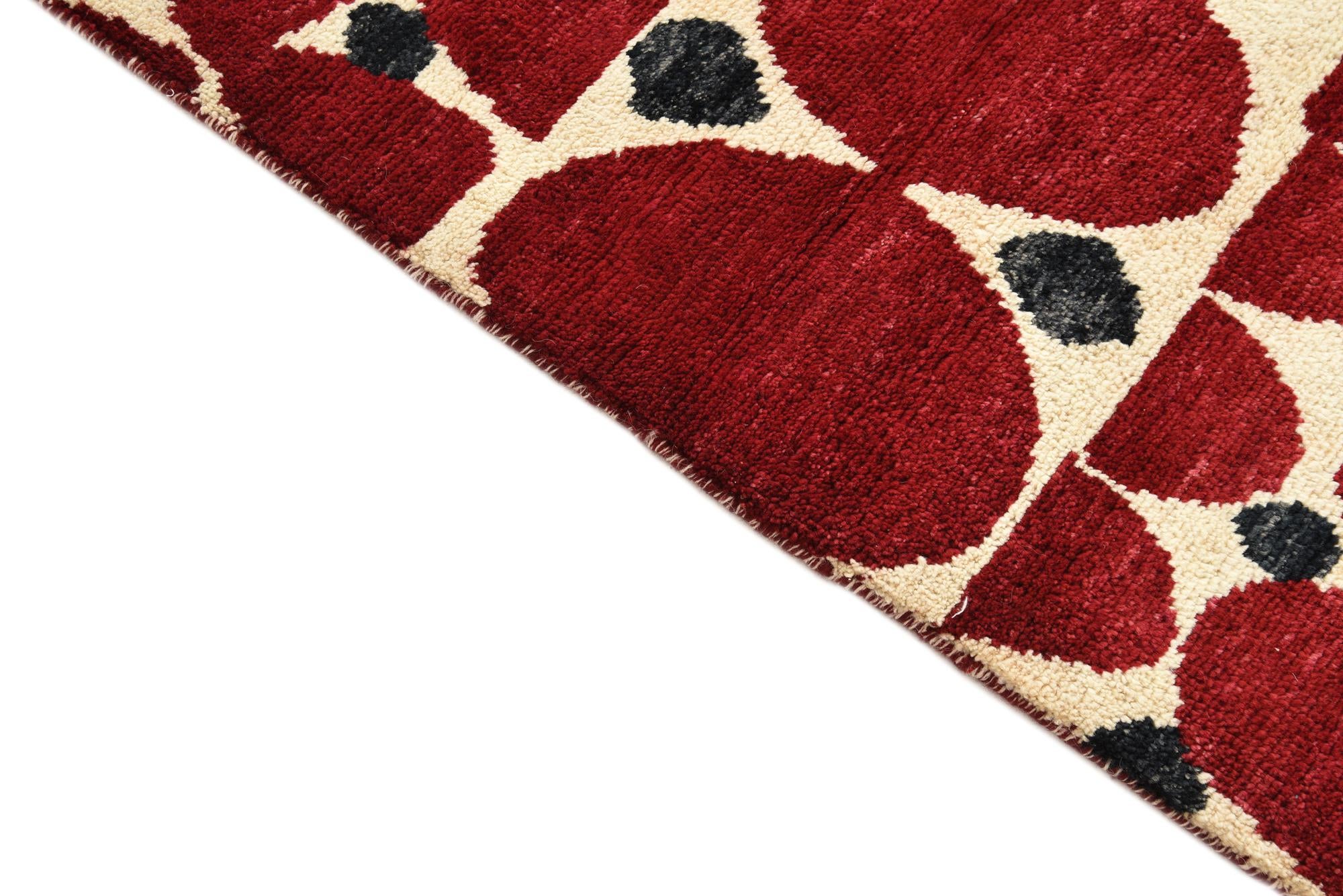 5' 9 x 8' 3 Hand Knotted Darya Wool Rug