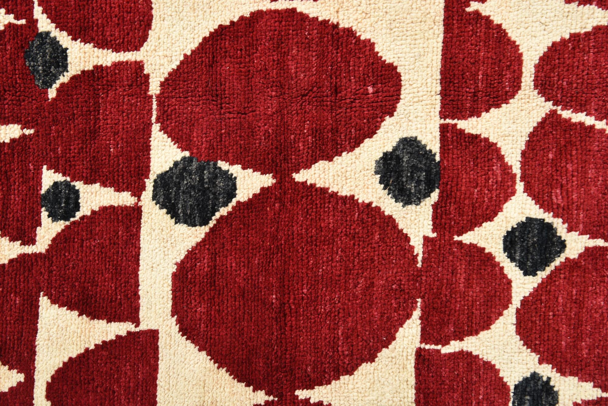 5' 9 x 8' 3 Hand Knotted Darya Wool Rug