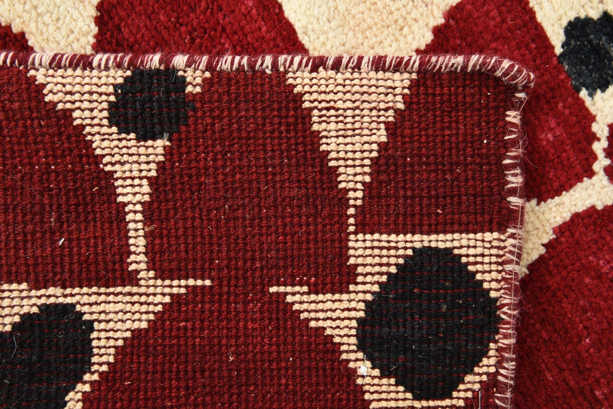 5' 9 x 8' 3 Hand Knotted Darya Wool Rug