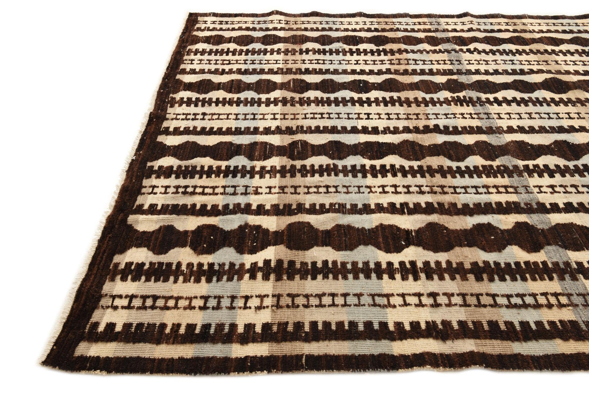8' 1 x 10' 6 Hand Knotted Darya Wool Rug