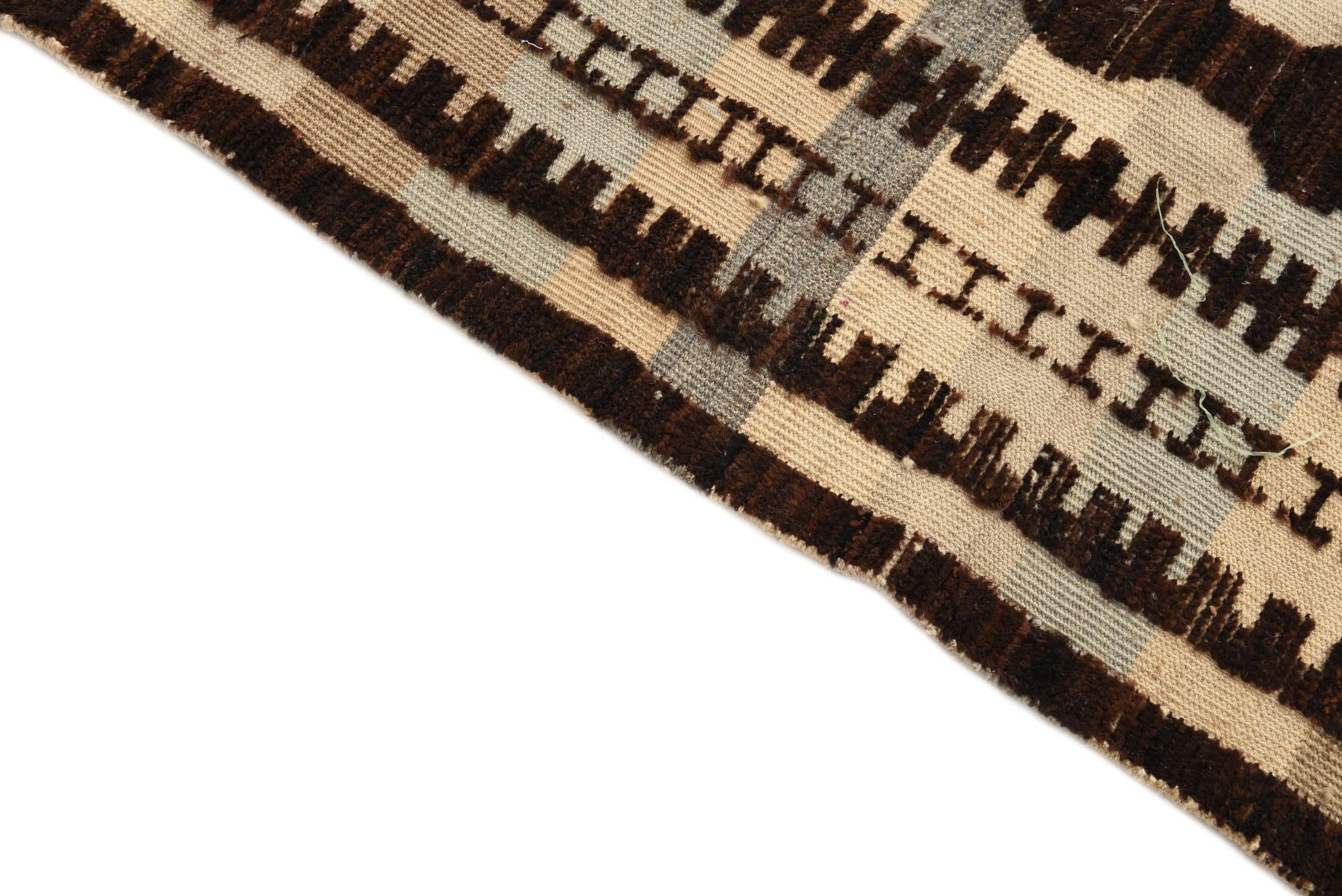 8' 1 x 10' 6 Hand Knotted Darya Wool Rug