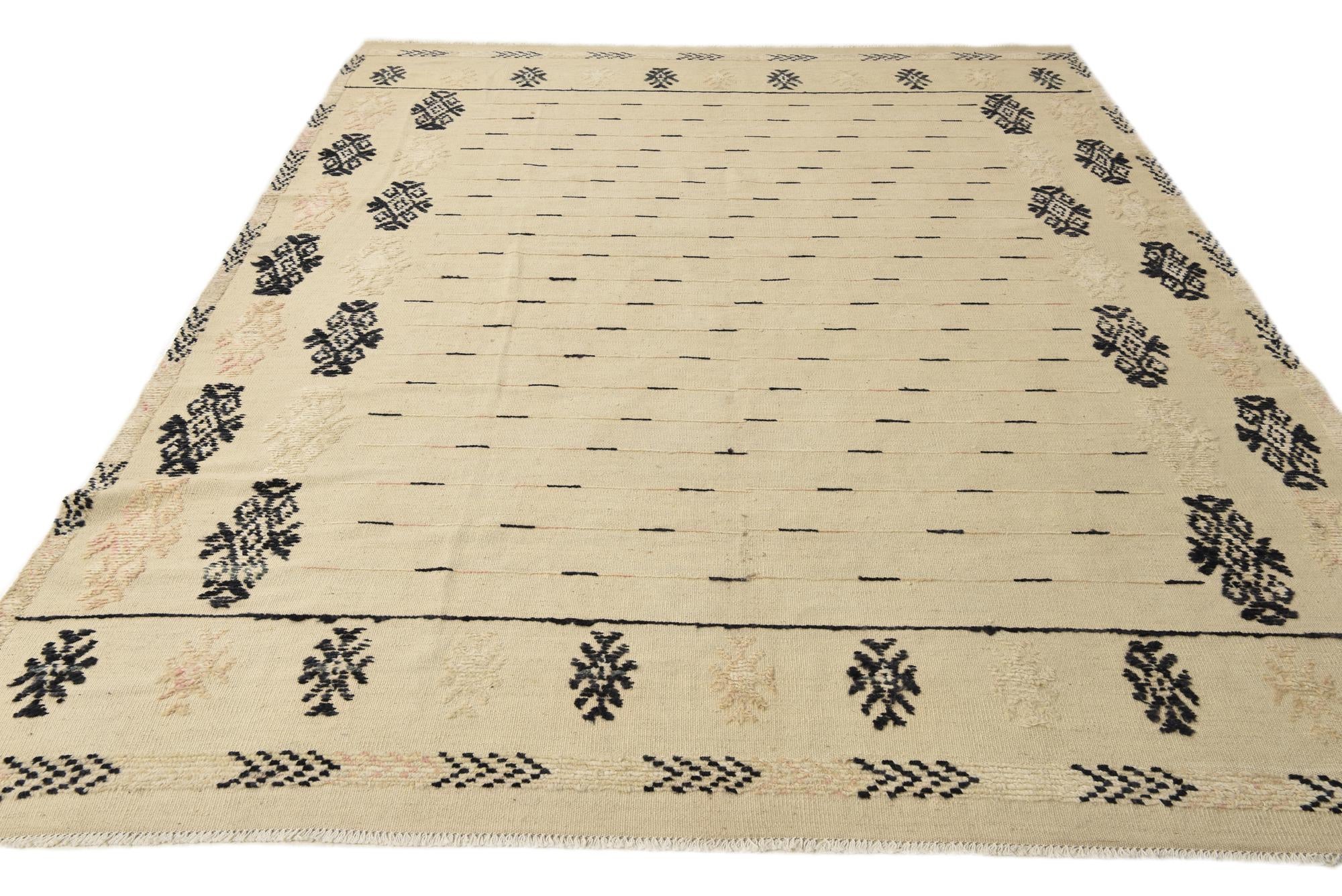 7' 8 x 10' 4 Hand Knotted Darya Wool Rug