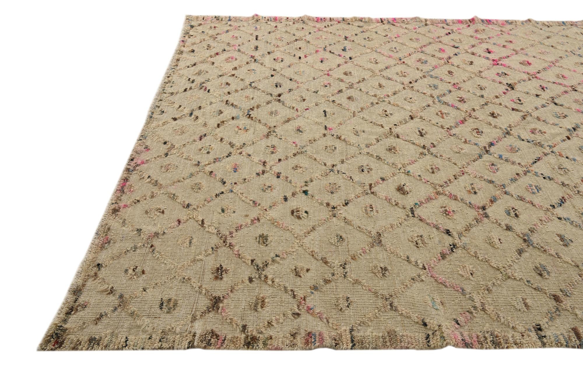 6' 6 x 9' 3 Hand Knotted Darya Wool Rug