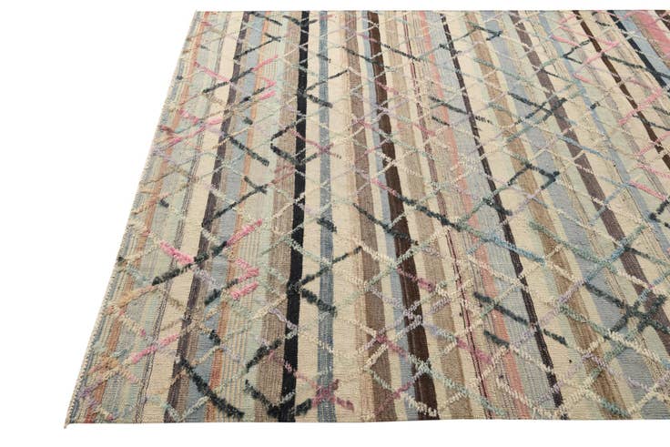 Detail image of 6' 3 x 10' Hand Knotted Darya Wool Rug