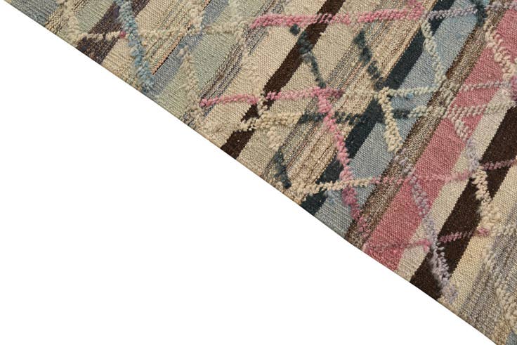 Detail image of 6' 3 x 10' Hand Knotted Darya Wool Rug