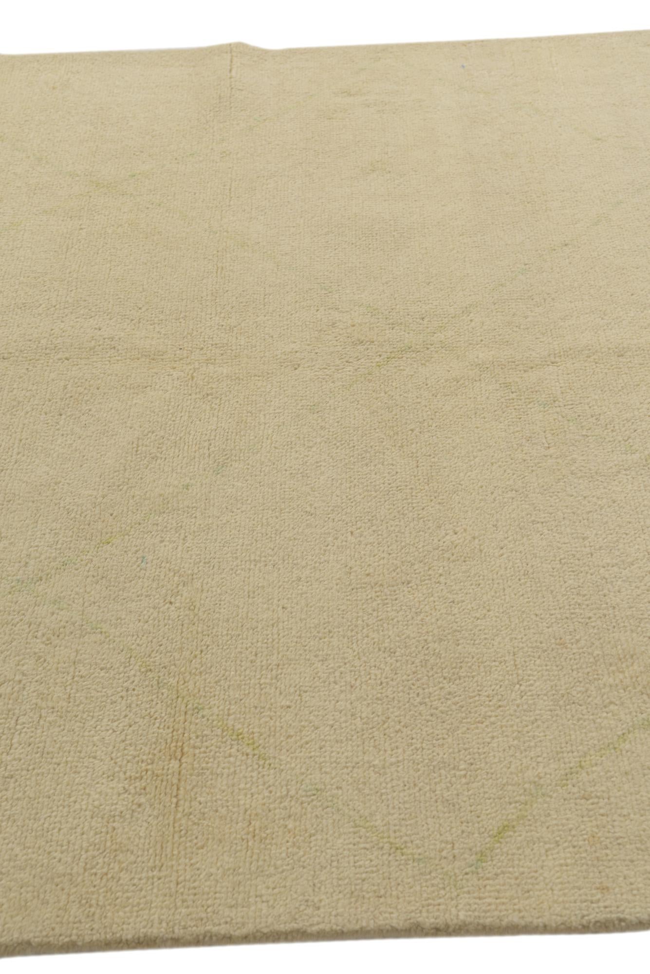 5' 8 x 8' 1 Hand Knotted Darya Wool Rug