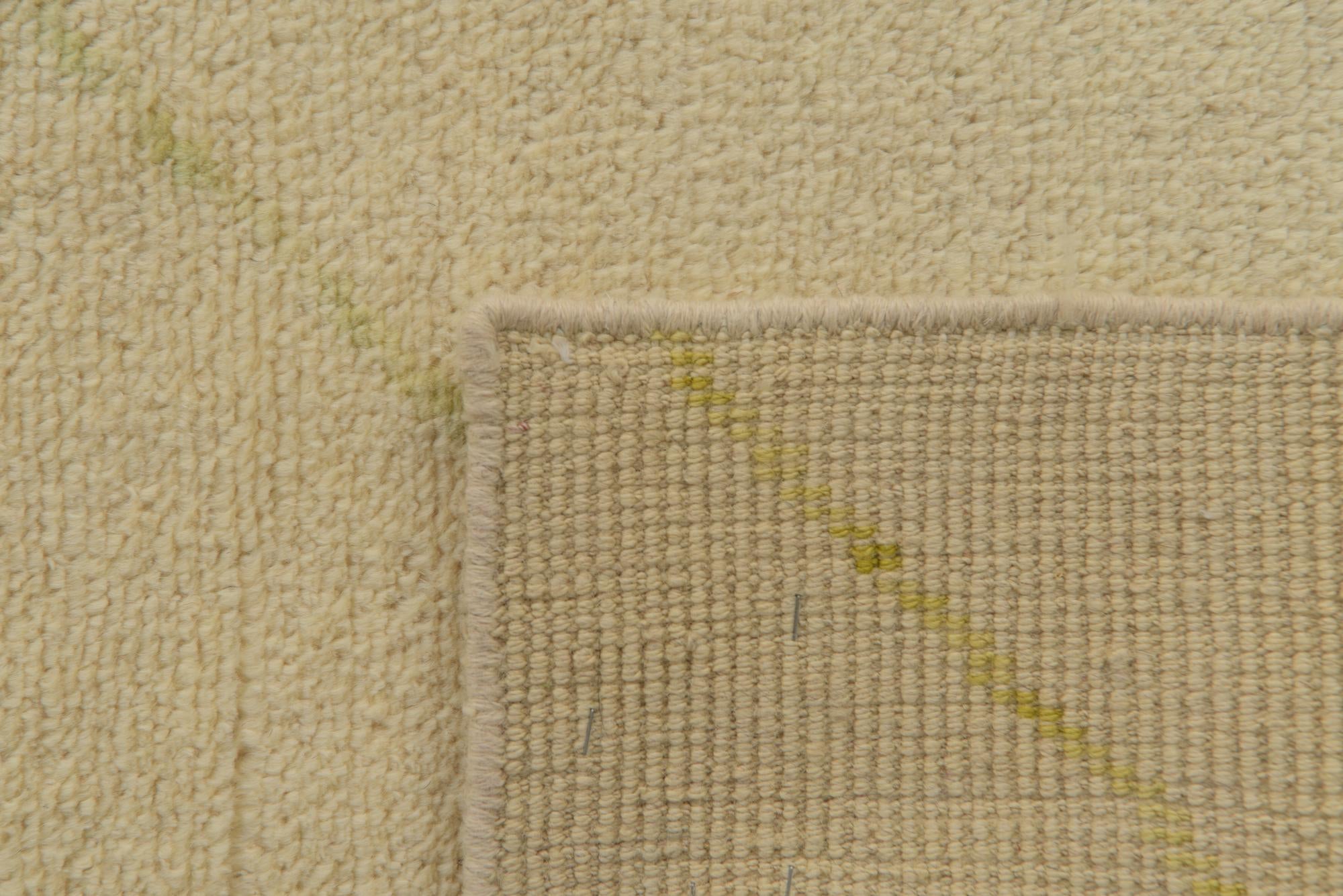 5' 8 x 8' 1 Hand Knotted Darya Wool Rug