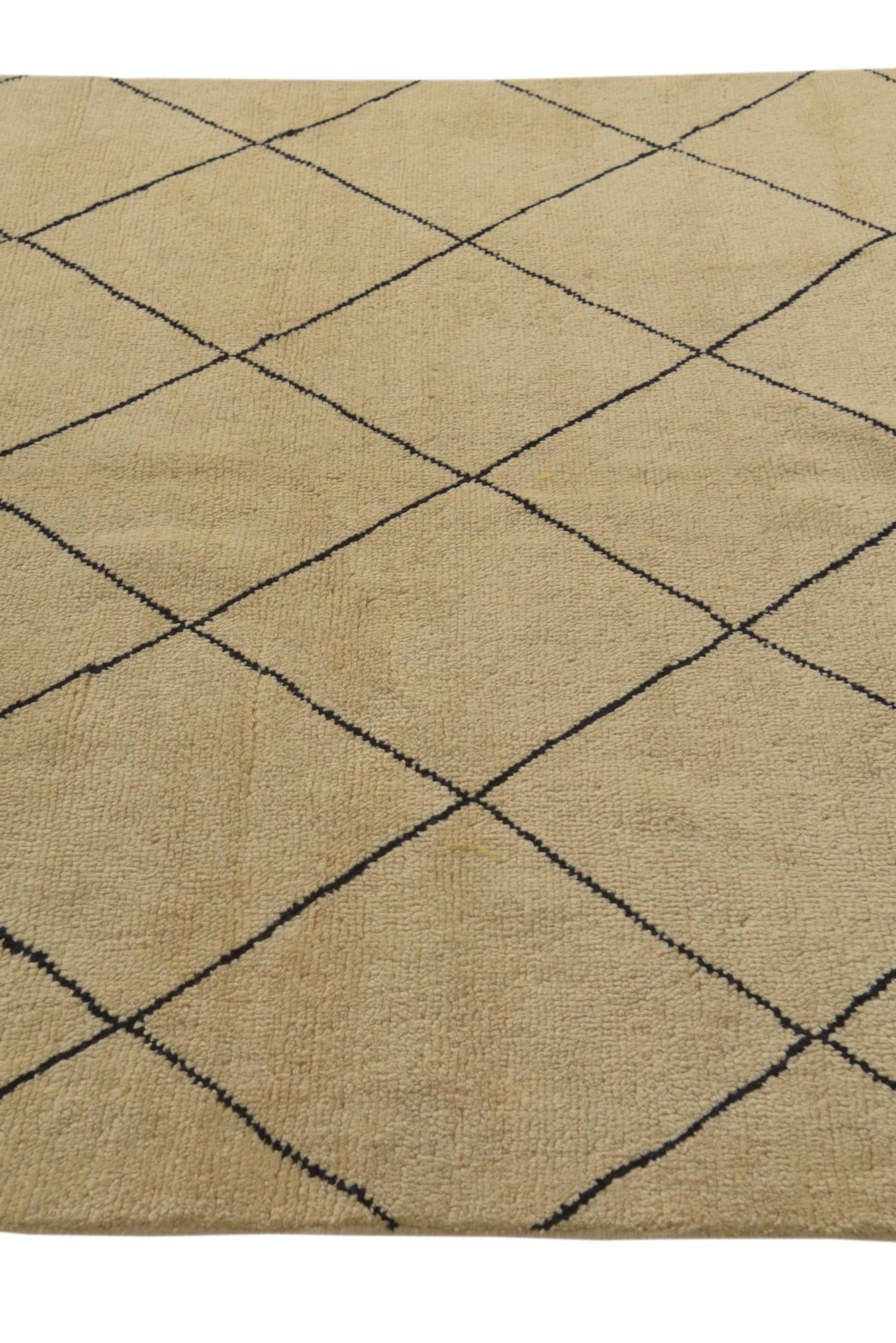 5' 6 x 8' Hand Knotted Darya Wool Rug