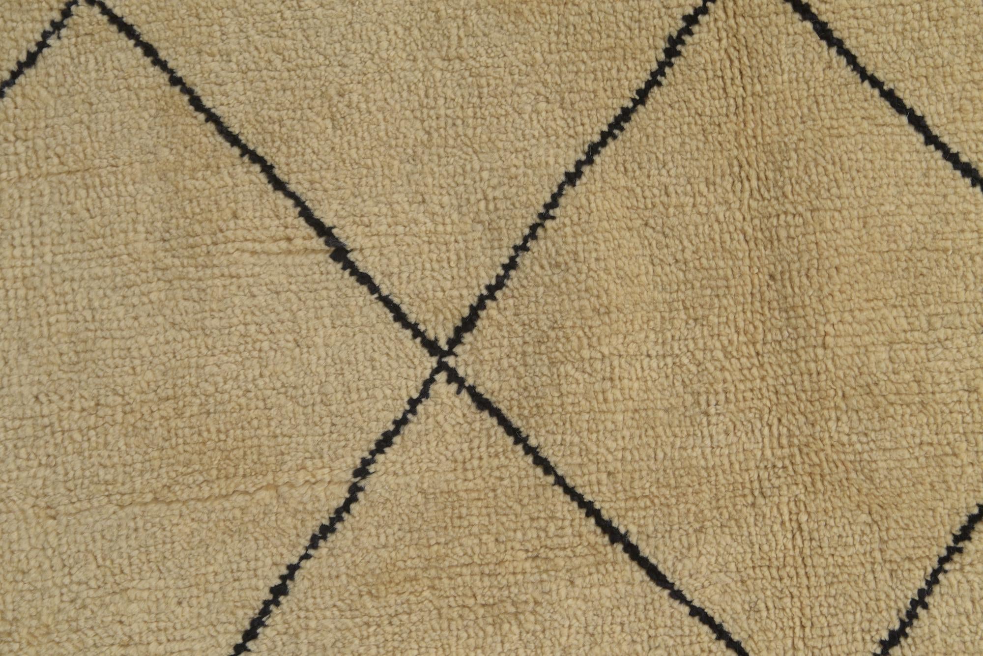 5' 6 x 8' Hand Knotted Darya Wool Rug