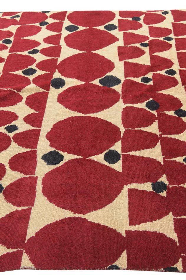 Detail image of 6' 4 x 10' Hand Knotted Darya Wool Rug