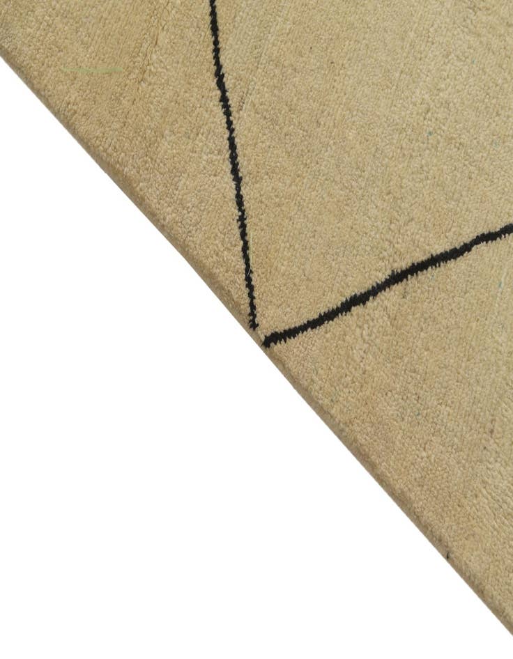 Detail image of 5' 6 x 8'  Hand Knotted Darya Wool Rug