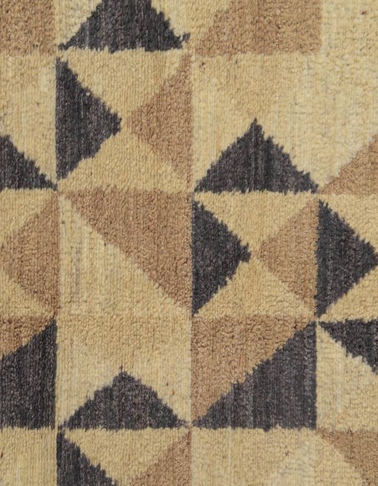 Detail image of 5' 10 x 8' 6 Hand Knotted Darya Wool Rug