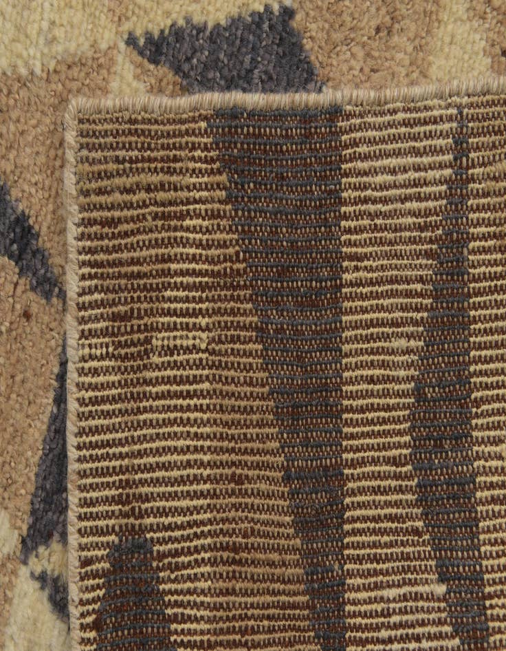 Detail image of 5' 10 x 8' 6  Hand Knotted Darya Wool Rug