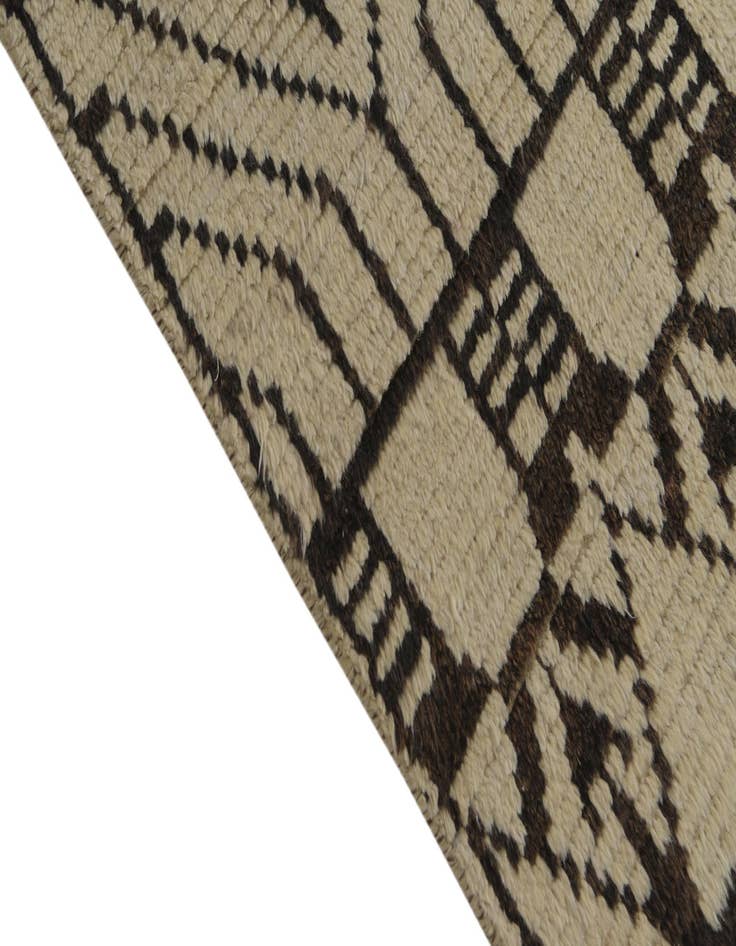 Detail image of 9' 10 x 14' 3  Hand Knotted Darya Wool Rug