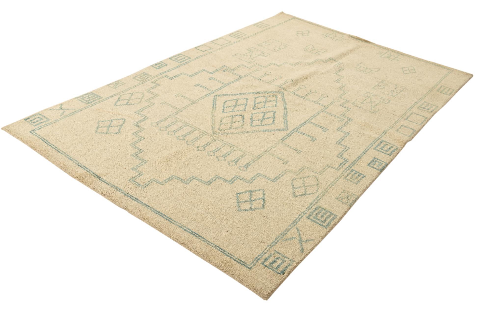 5' 6 x 8' 7 Hand Knotted Darya Wool Rug