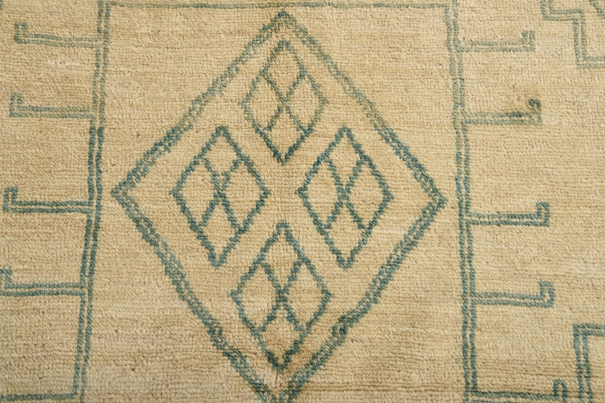 5' 6 x 8' 7 Hand Knotted Darya Wool Rug