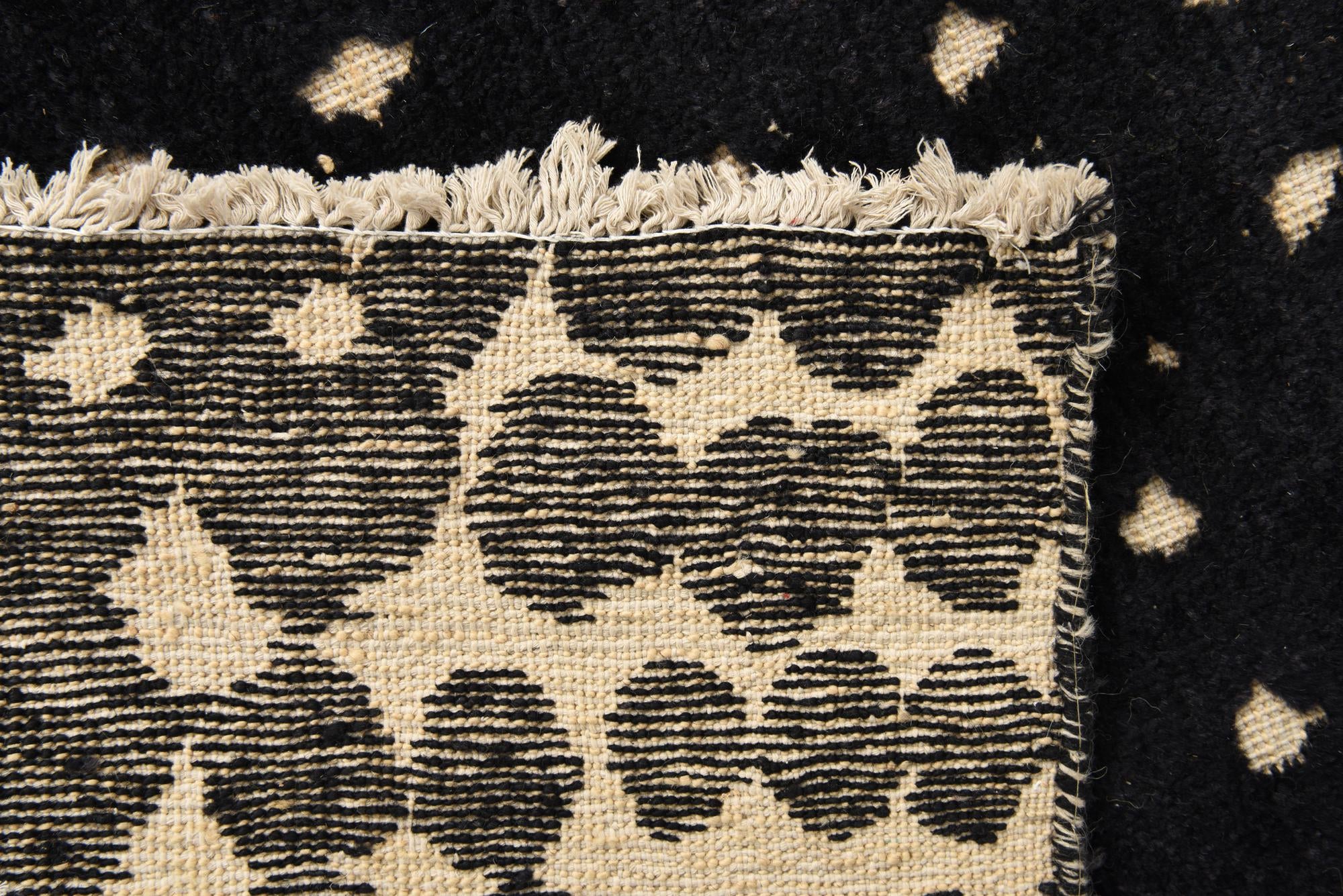 9' 10 x 14' Hand Knotted Darya Wool Rug