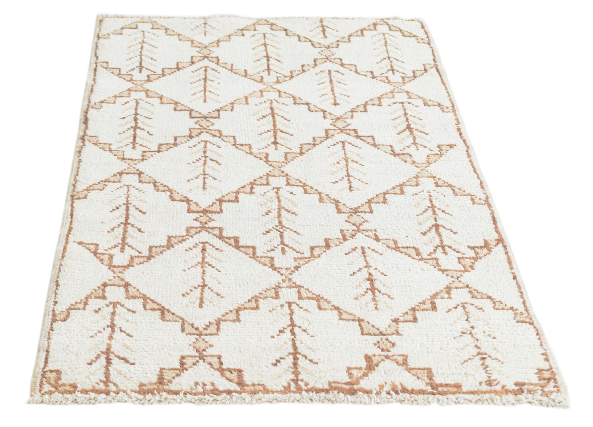 2' 7 x 4' 5 Hand Knotted Darya Wool Rug