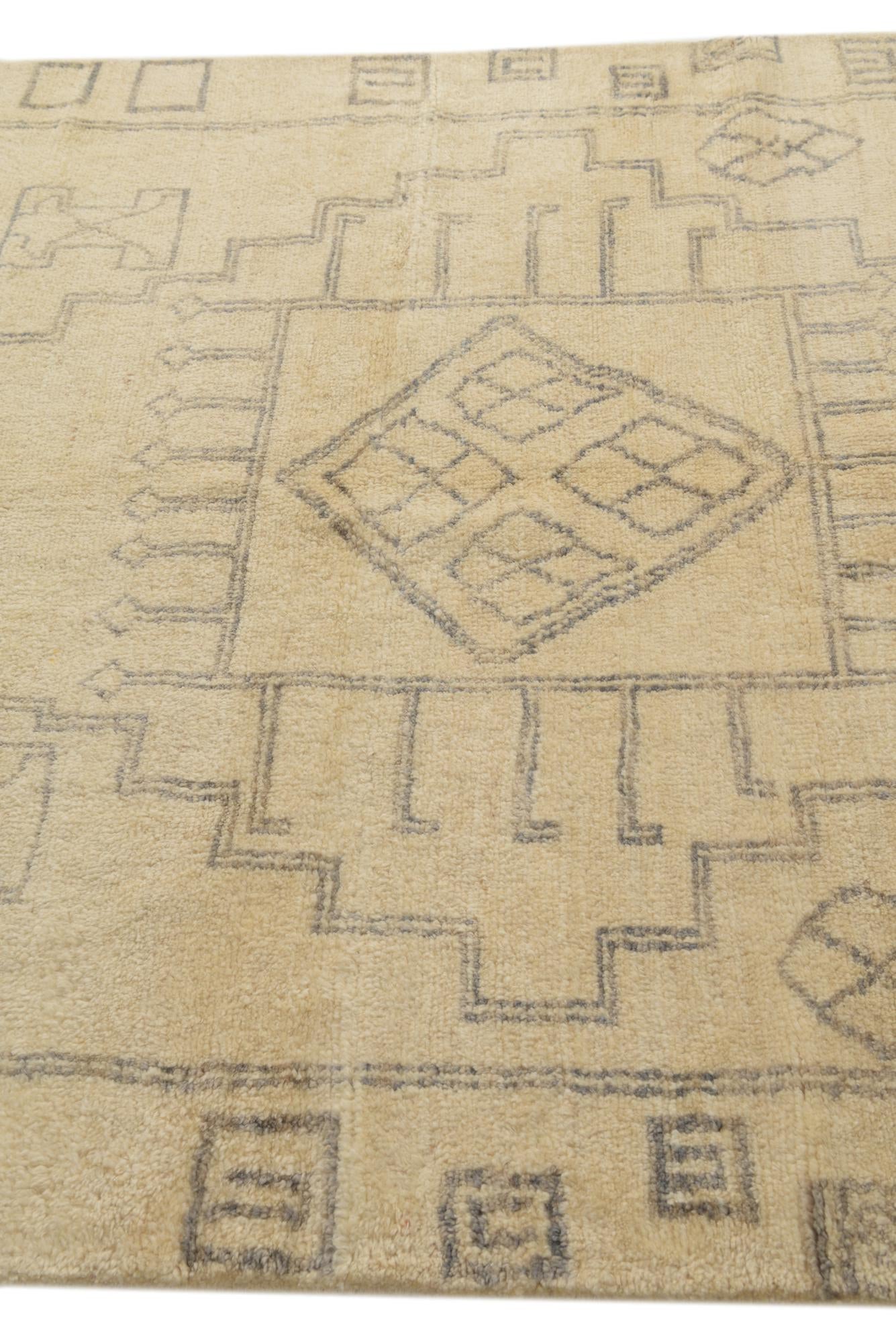 5' 5 x 8' Hand Knotted Darya Wool Rug
