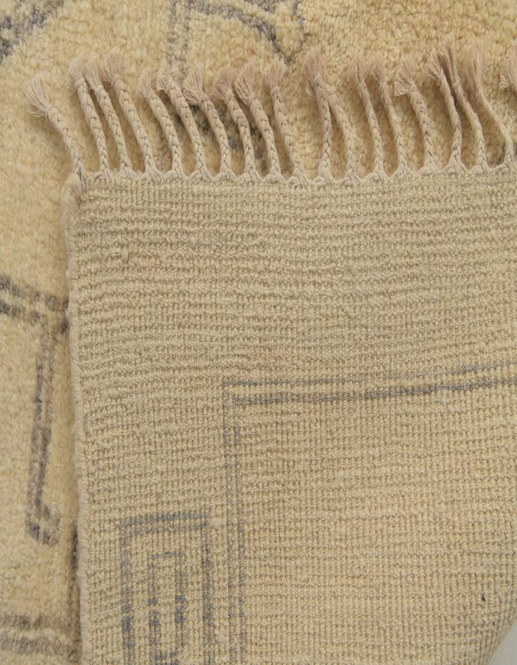 Detail image of 5' 5 x 8'  Hand Knotted Darya Wool Rug