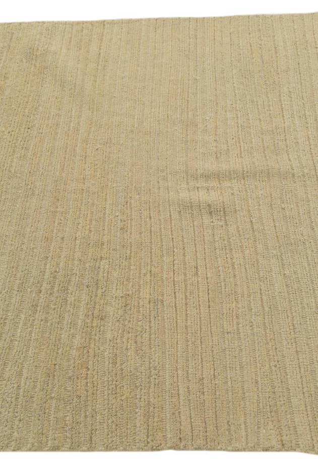 Detail image of 4' x 6' 3 Hand Knotted Darya Wool Rug