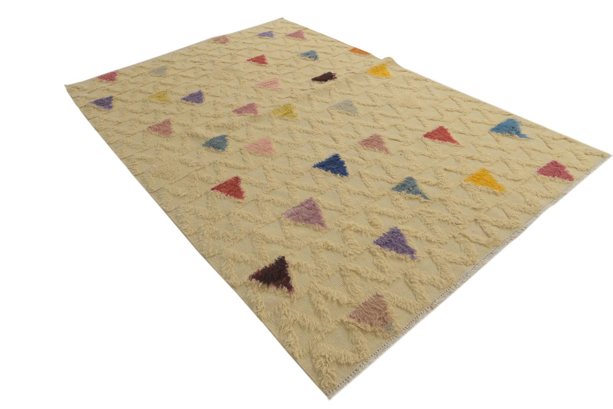 5' 8 x 8' 4 Hand Knotted Darya Wool Rug