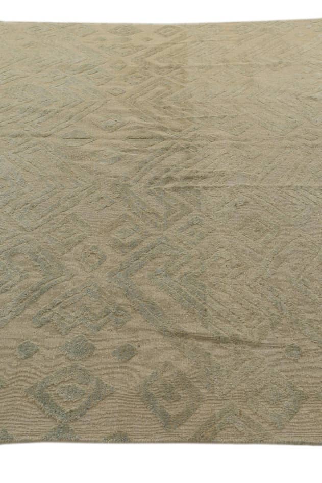 Detail image of 10' x 14' Hand Knotted Darya Wool Rug