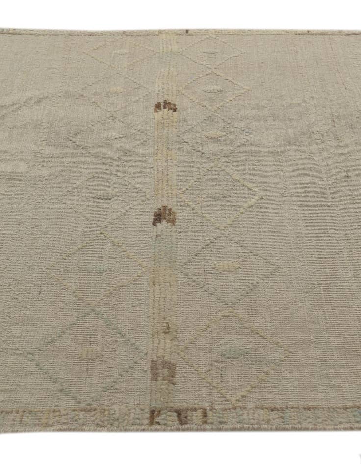 Detail image of 5' 6 x 8' 2  Hand Knotted Darya Wool Rug