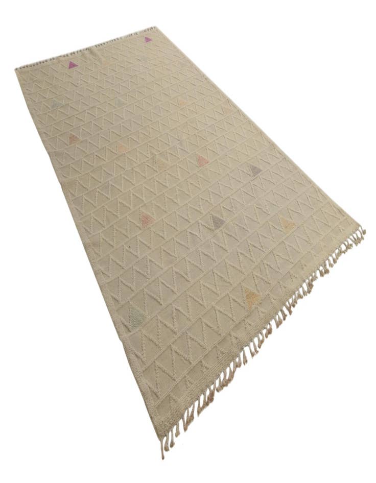 Detail image of 6' 1 x 9' 9 Hand Knotted Darya Wool Rug