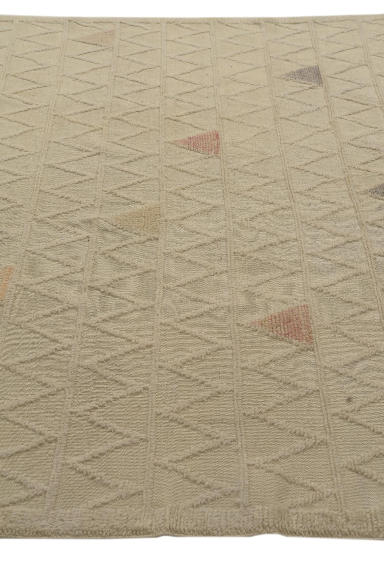 6' 1 x 9' 9 Hand Knotted Darya Wool Rug