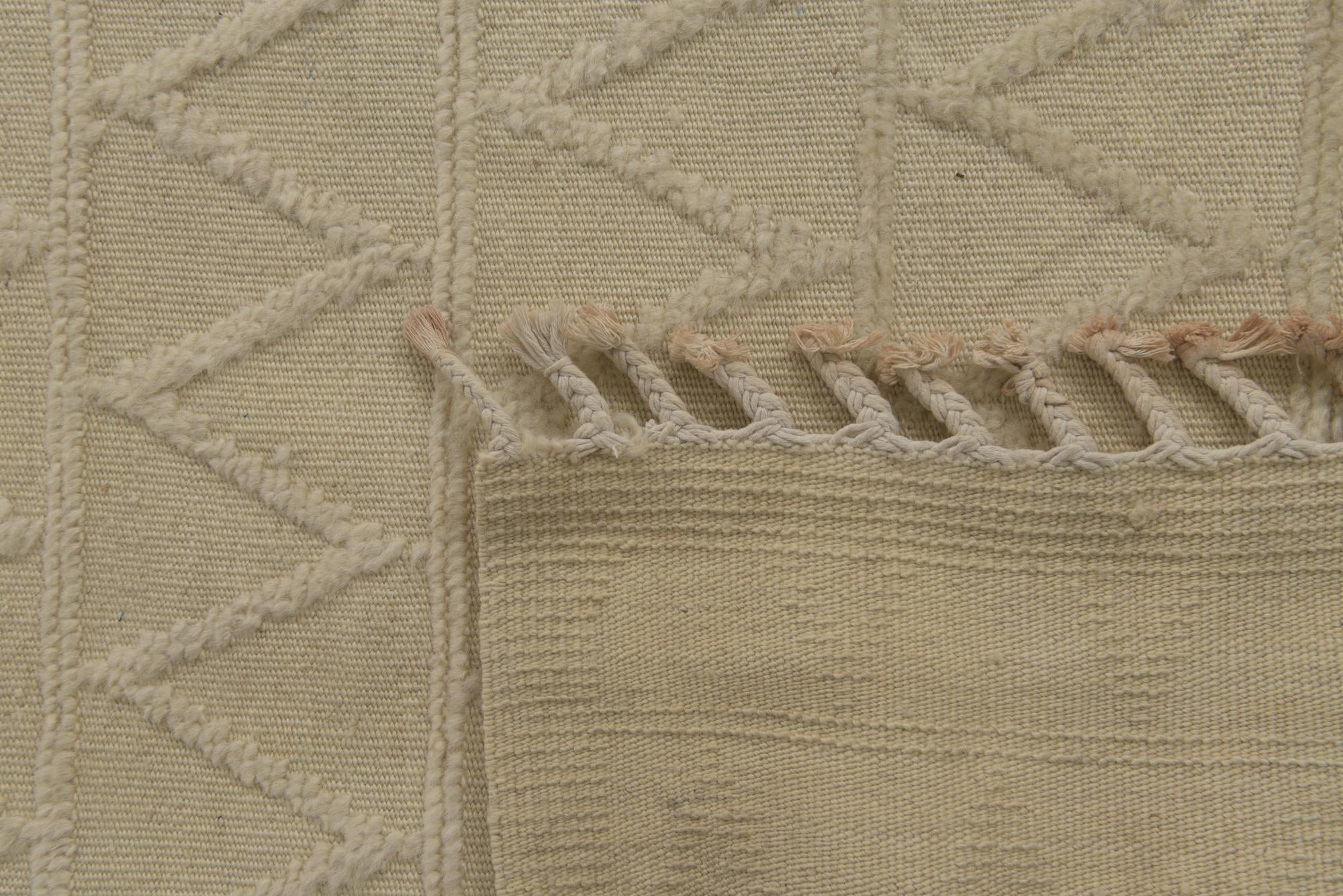 6' 1 x 9' 9 Hand Knotted Darya Wool Rug