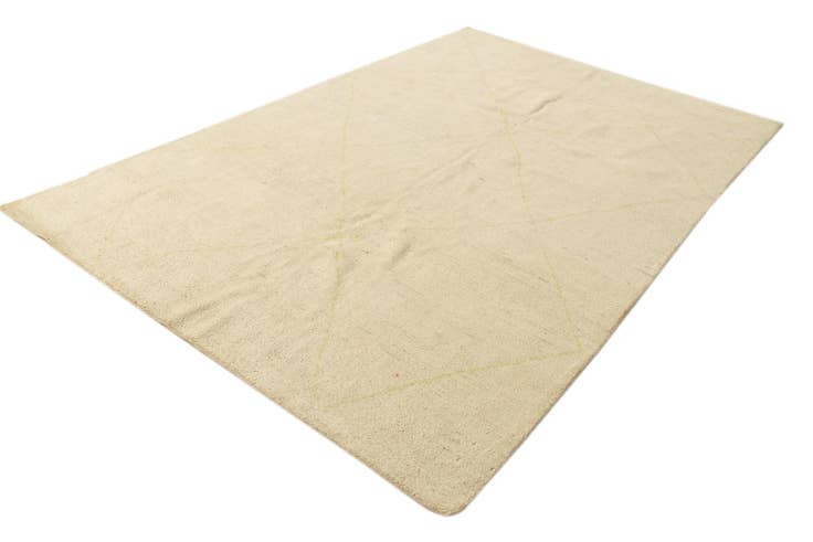 Detail image of 6' 4 x 9' 10 Hand Knotted Darya Wool Rug