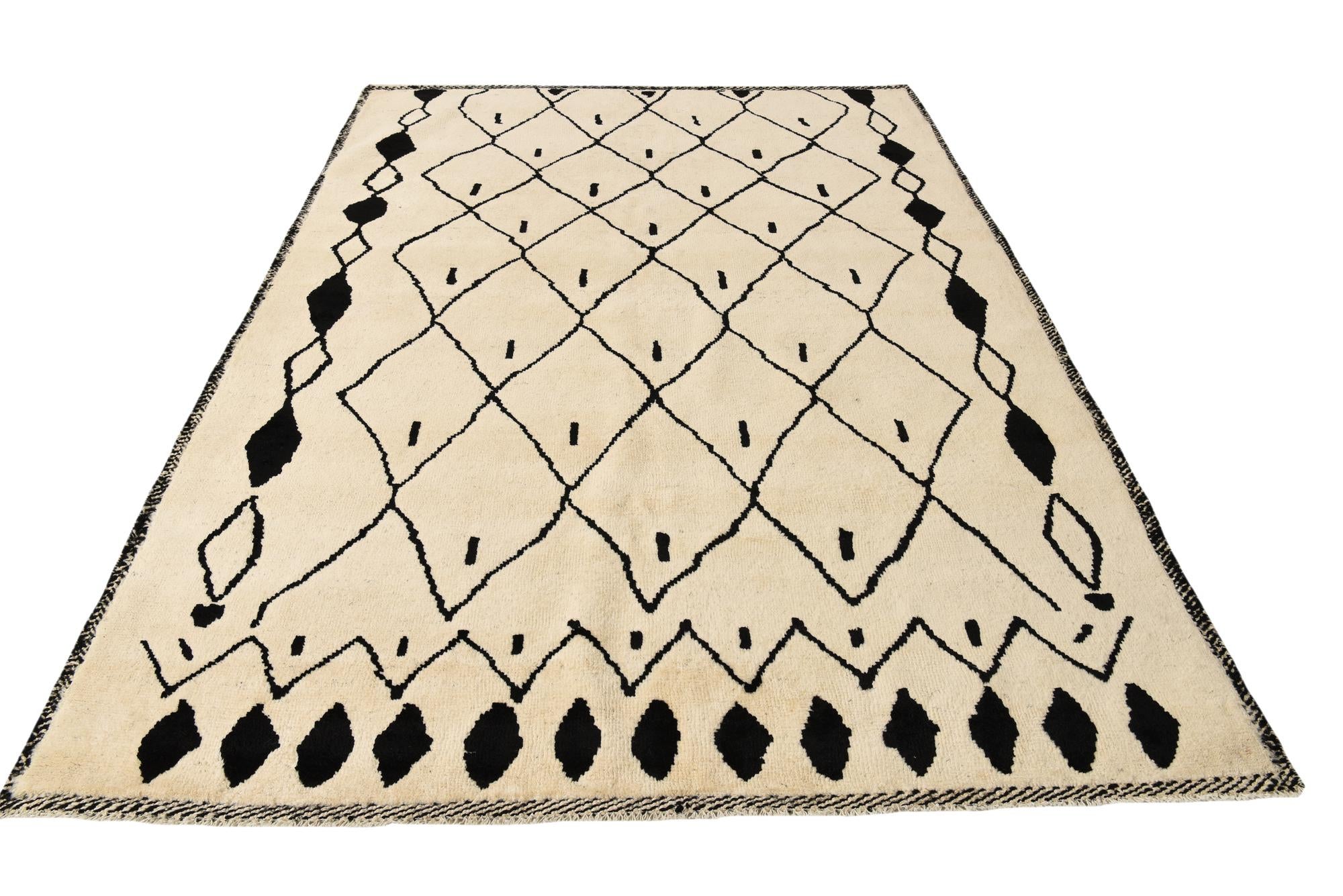5' 10 x 8' 3 Hand Knotted Darya Wool Rug