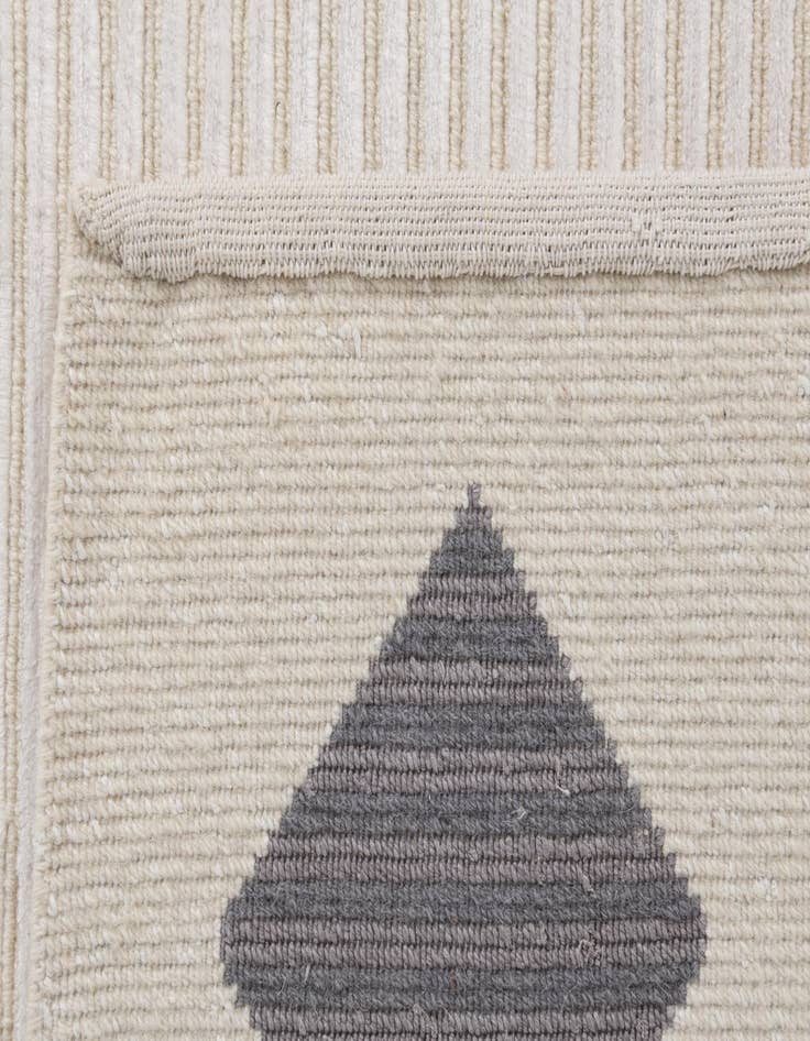 Detail image of 8' x 10'  Hand Knotted Darya Wool Rug