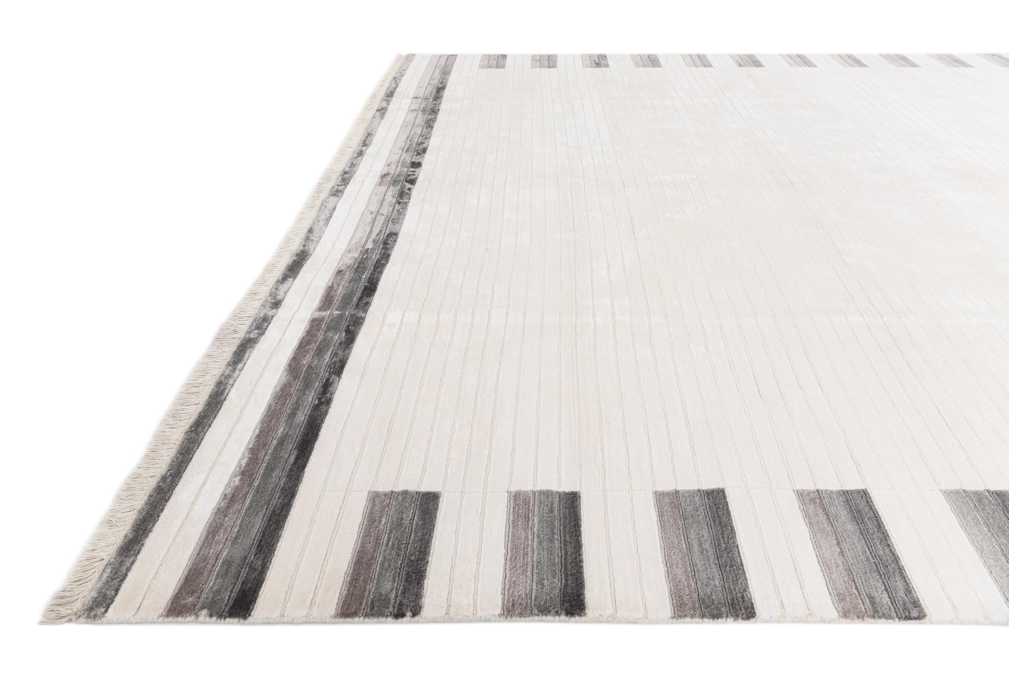 8' 1 x 11' 5 Hand Knotted Darya Wool Rug
