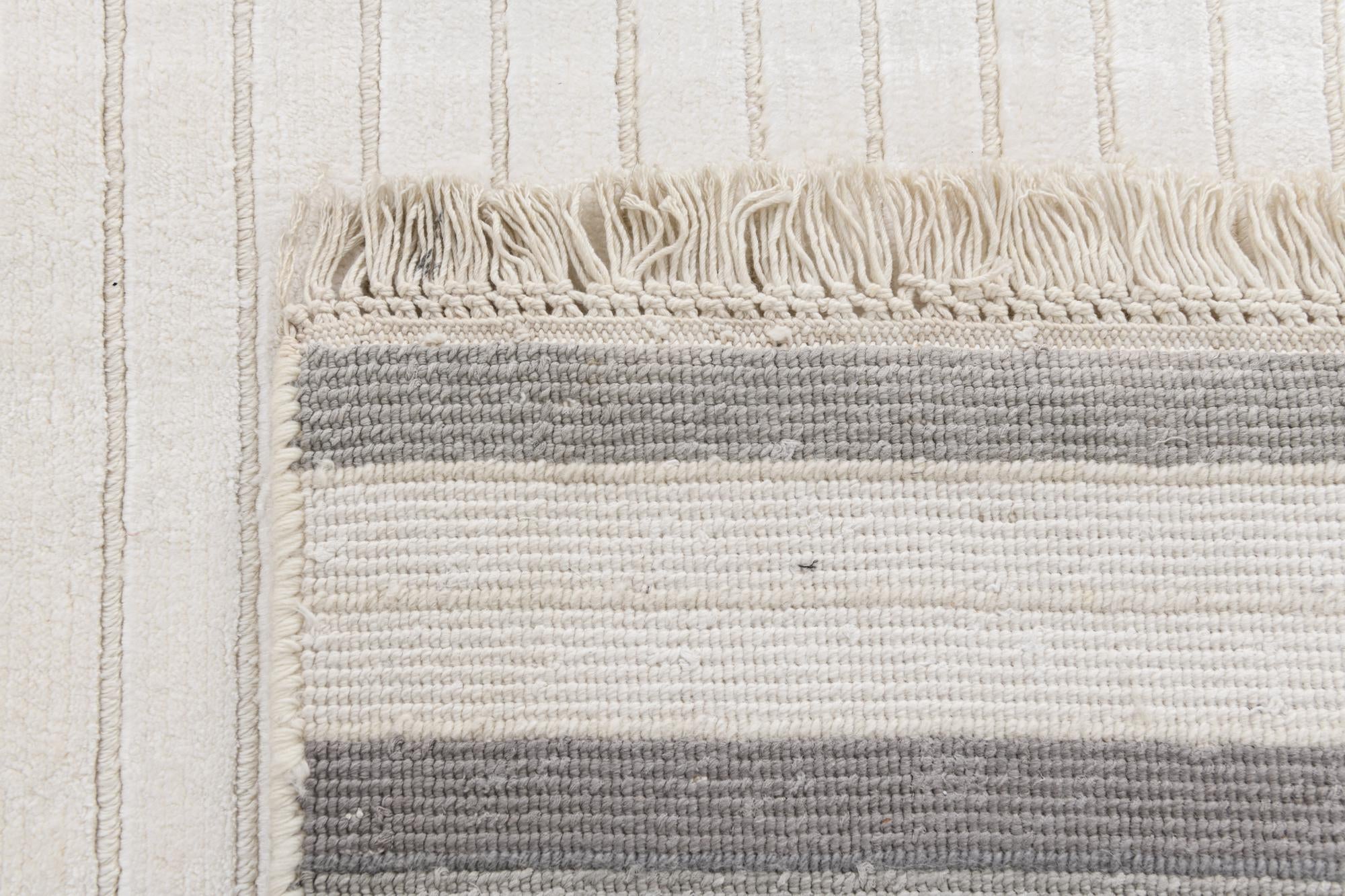 8' 1 x 11' 5 Hand Knotted Darya Wool Rug