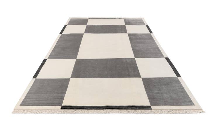 Detail image of 6' 6 x 9' 10 Hand Knotted Darya Wool Rug