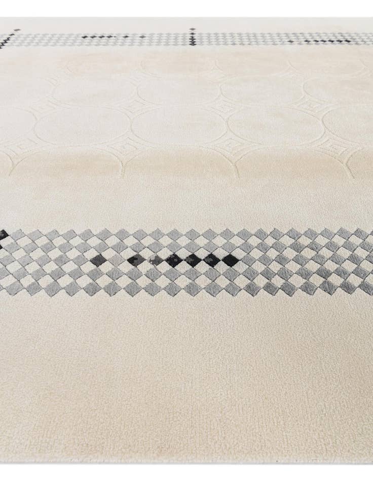 Detail image of 6' 6 x 9' 9  Hand Knotted Darya Wool Rug