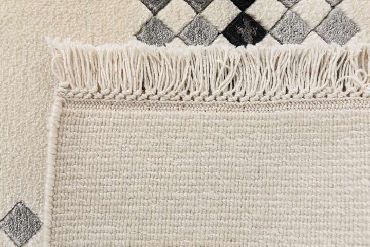 6' 6 x 9' 9 Hand Knotted Darya Wool Rug