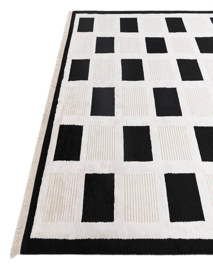 Detail image of 6' 7 x 9' 10  Hand Knotted Darya Wool Rug