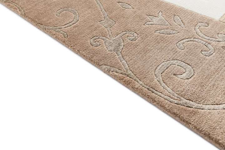 4' 7 x 6' 7 Hand Knotted Darya Wool Rug