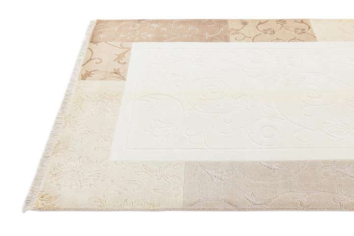 4' 7 x 6' 8 Hand Knotted Darya Wool Rug